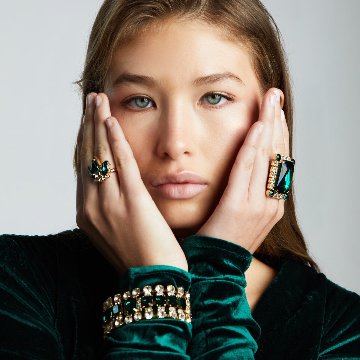 Iris Crystal Ring